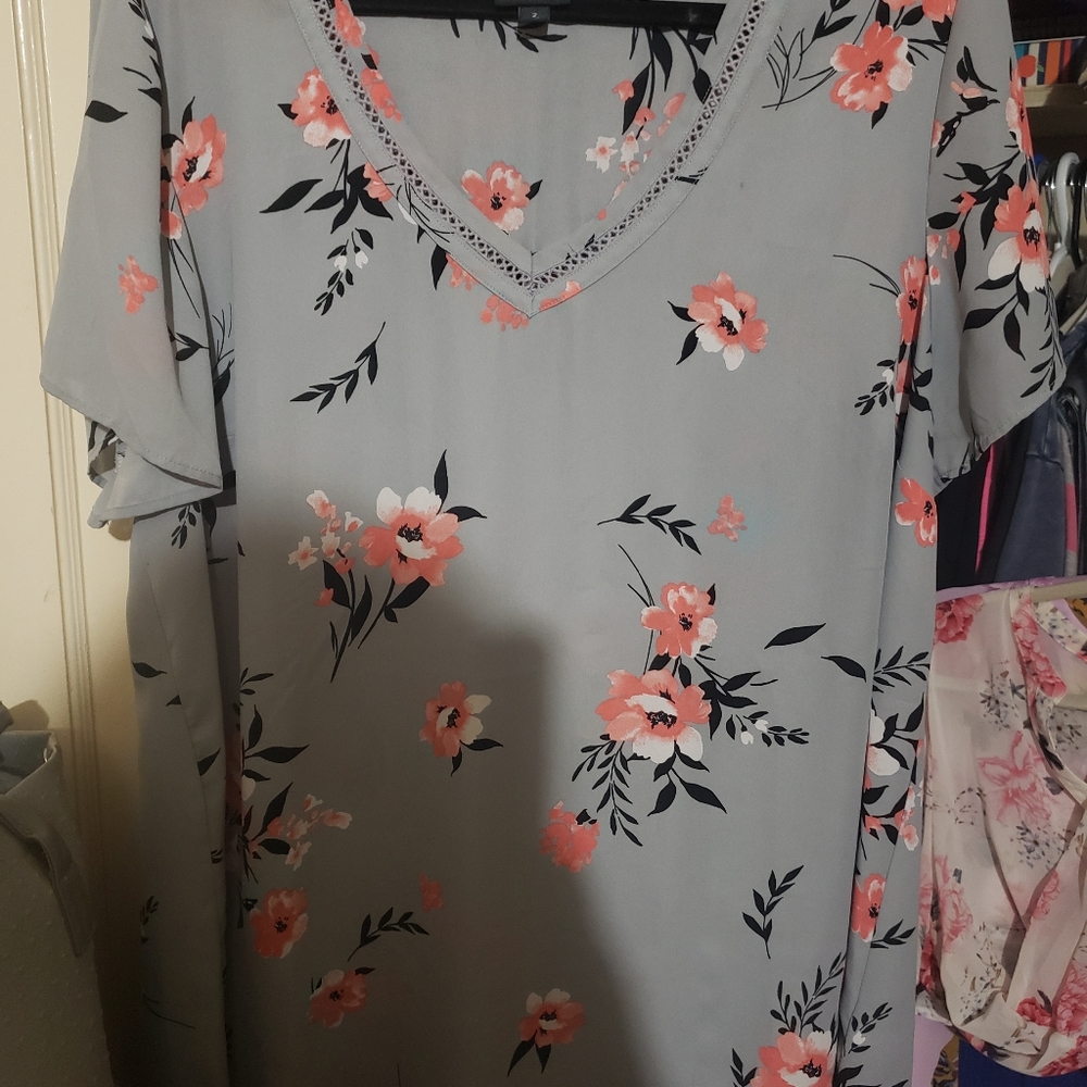 Torrid floral top